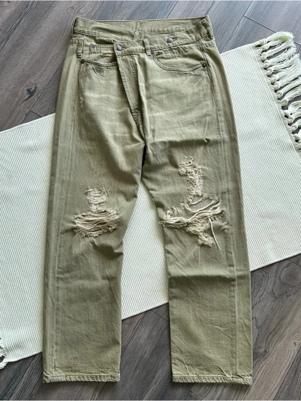 R13 Crossover Distressed Moss Green Jeans - Picture 4 of 14